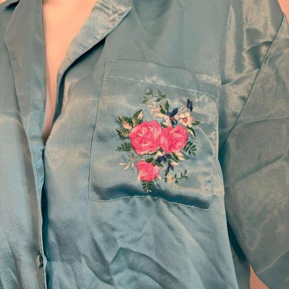 Sarah Spencer size Small Floral Embroidered Vintage Satin Pajama Button Up Top - Picture 3 of 9